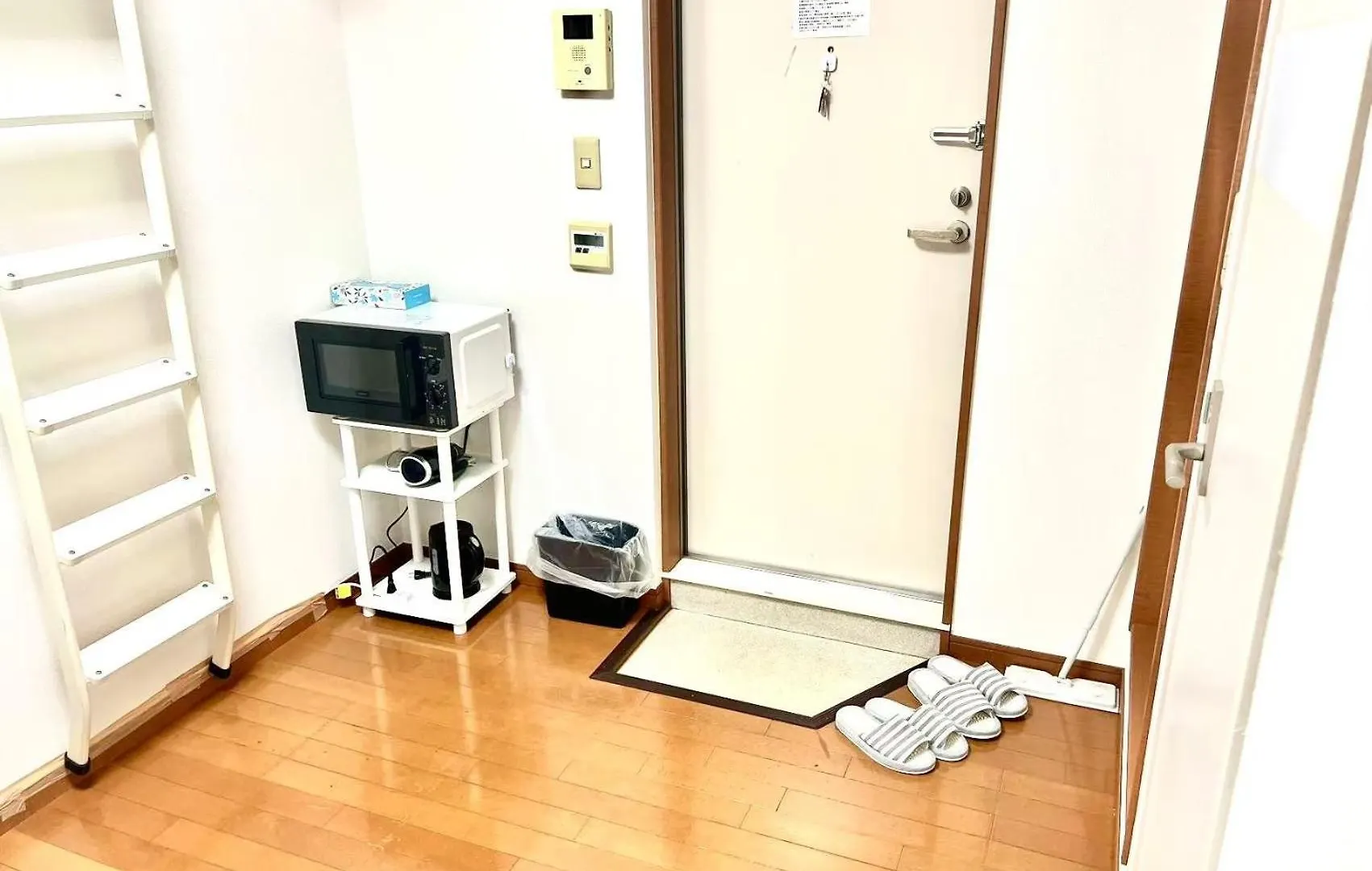 דירות טוקיו Shinjuku East Sunny House יפן